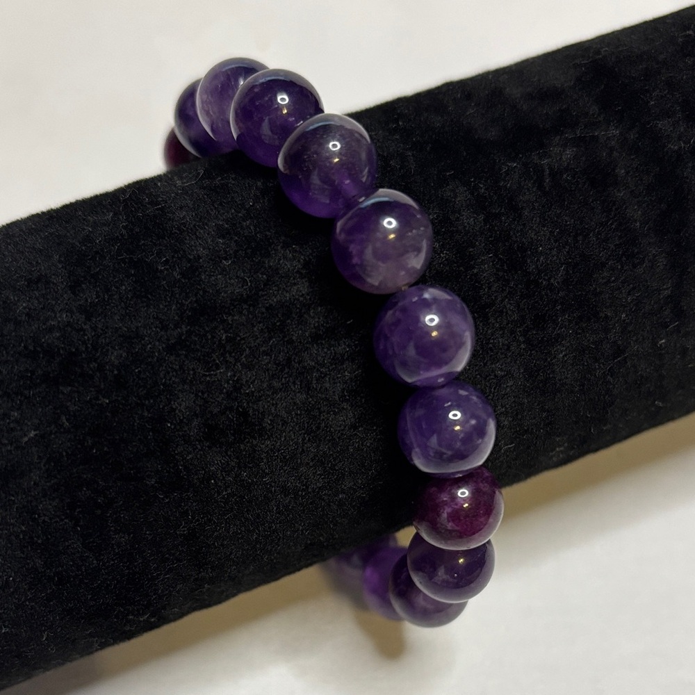Vibrant Amethyst Beaded Bracelet
